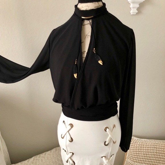 Fashion nova black blouse! NWOT - Picture 3 of 8